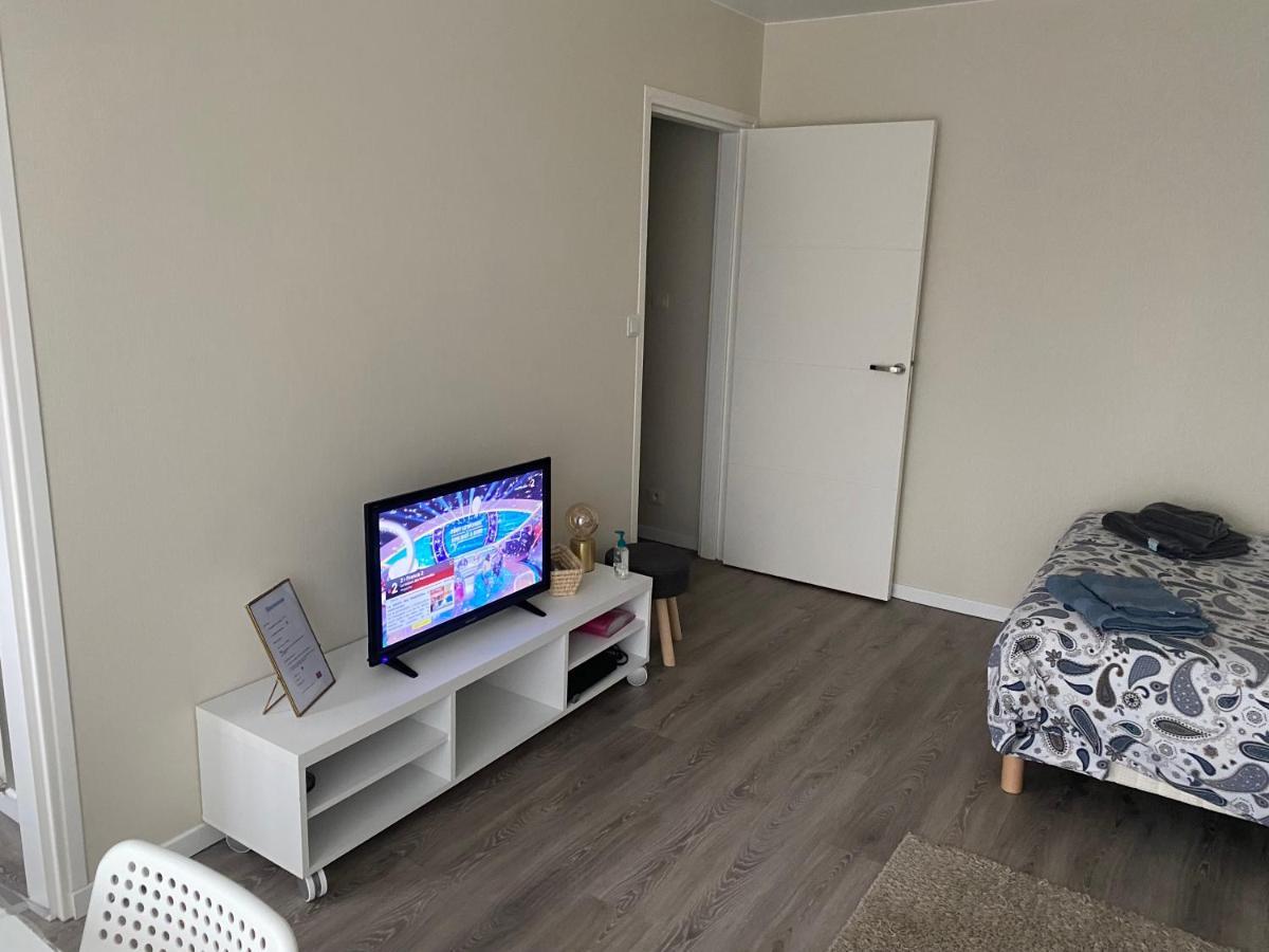 Appartement Parc De Fresnoy Roye  Exteriör bild